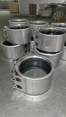 ステンレス鋼 201 固定材料 EPDM / NBR シールリンググリップ型パイプクランプ ガス産業用
